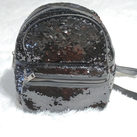 Forever 21 Black Sequined Mini Backpack Y2K Purse Bag - Picture 6 of 13